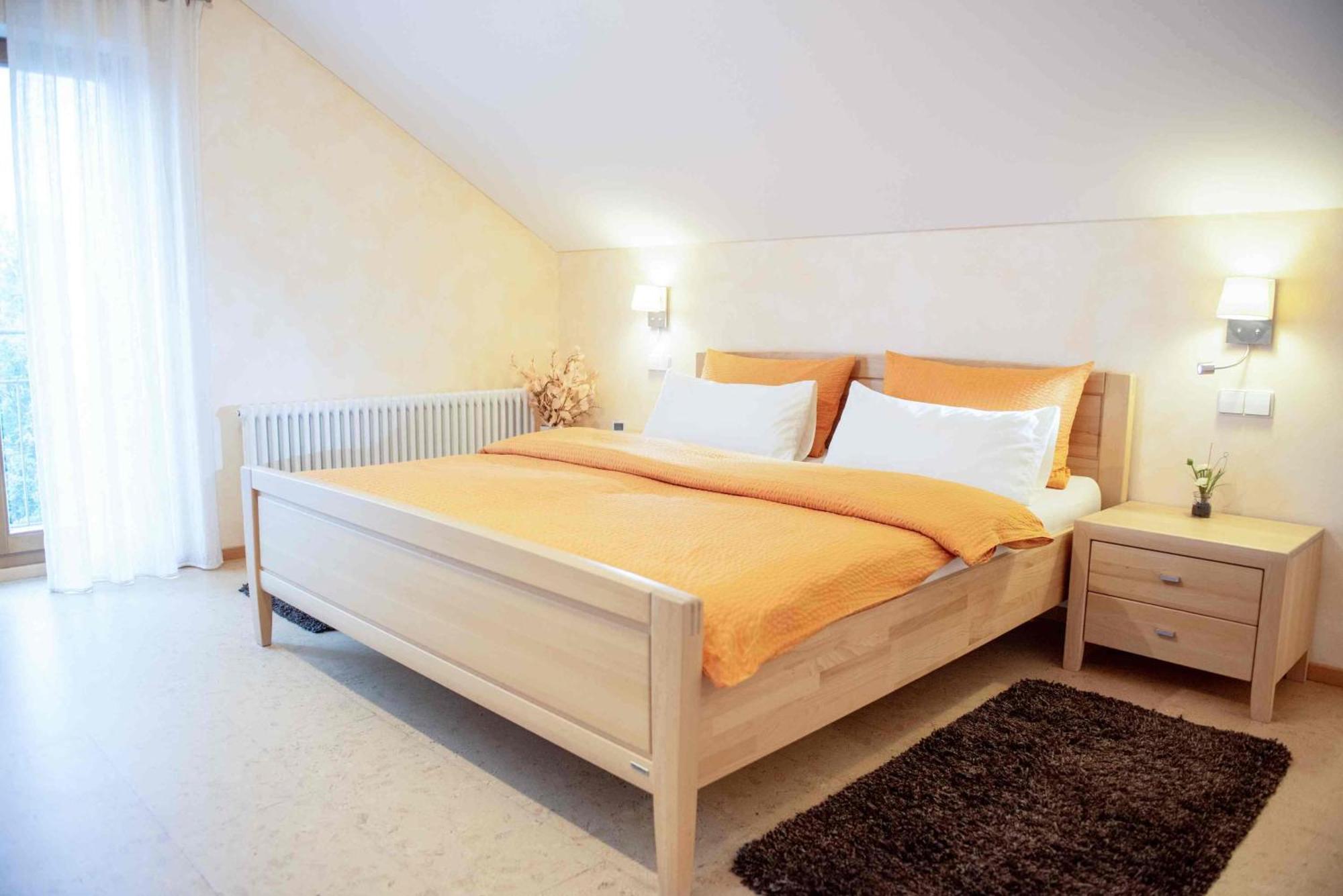 Gaestehaus Am Fuerstweg Heuchelheim-Klingen Extérieur photo